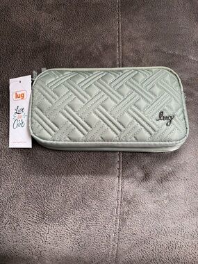lug Quilted Zip Pouch in Light Sage Green